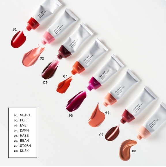 Glossier Cloud Paint in Dawn - Picture 3 of 5